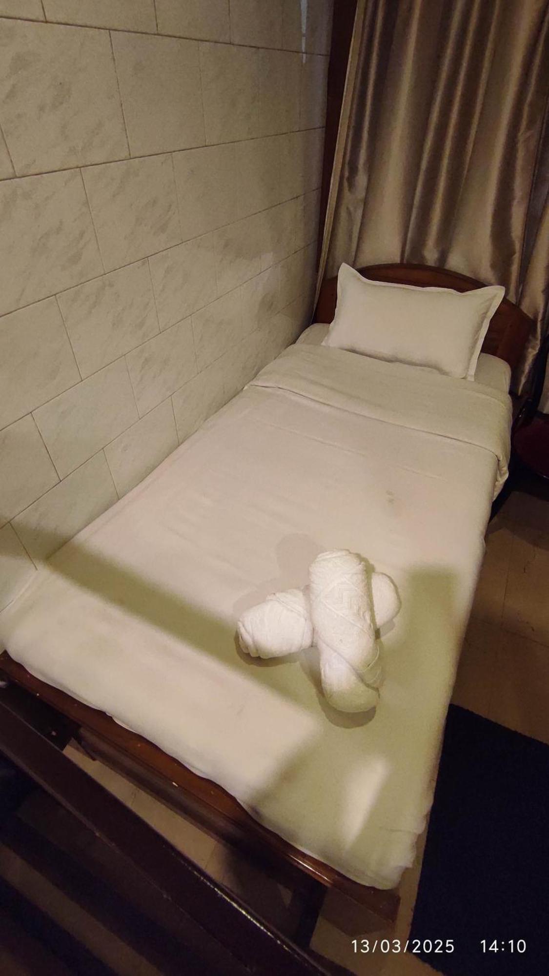 Baba Tourist Lodge Shillong Extérieur photo