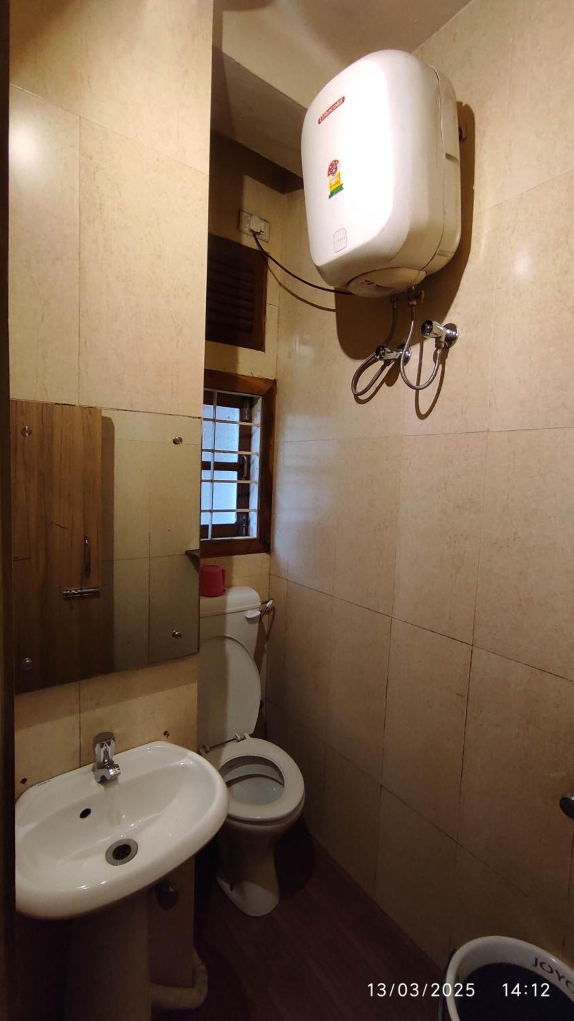 Baba Tourist Lodge Shillong Extérieur photo