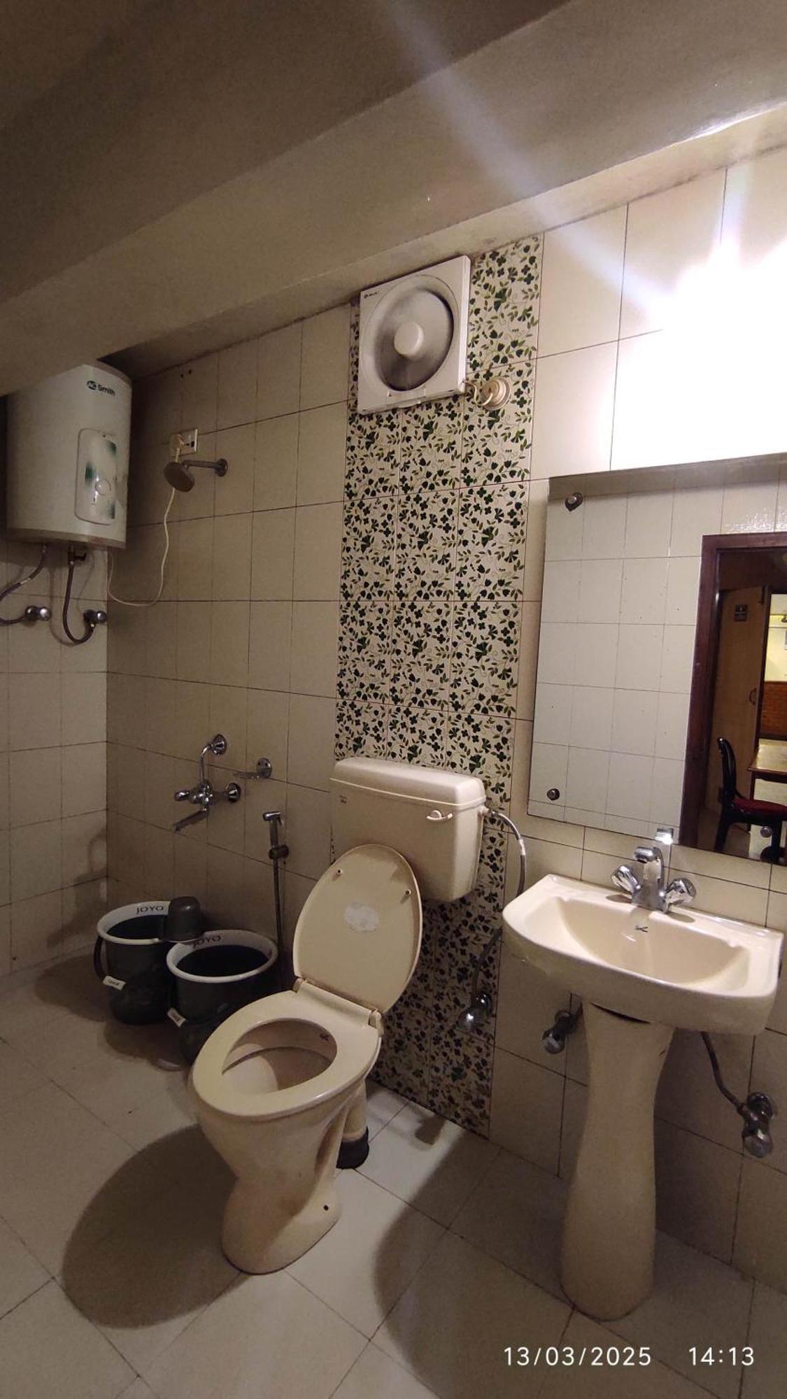 Baba Tourist Lodge Shillong Extérieur photo