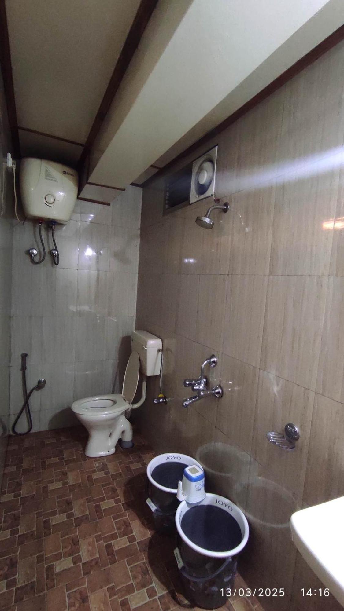 Baba Tourist Lodge Shillong Extérieur photo